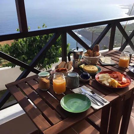 Holiday home Casas En Ecologica La Espiral, Naturaleza, Calma Y Vistas Al Mar,